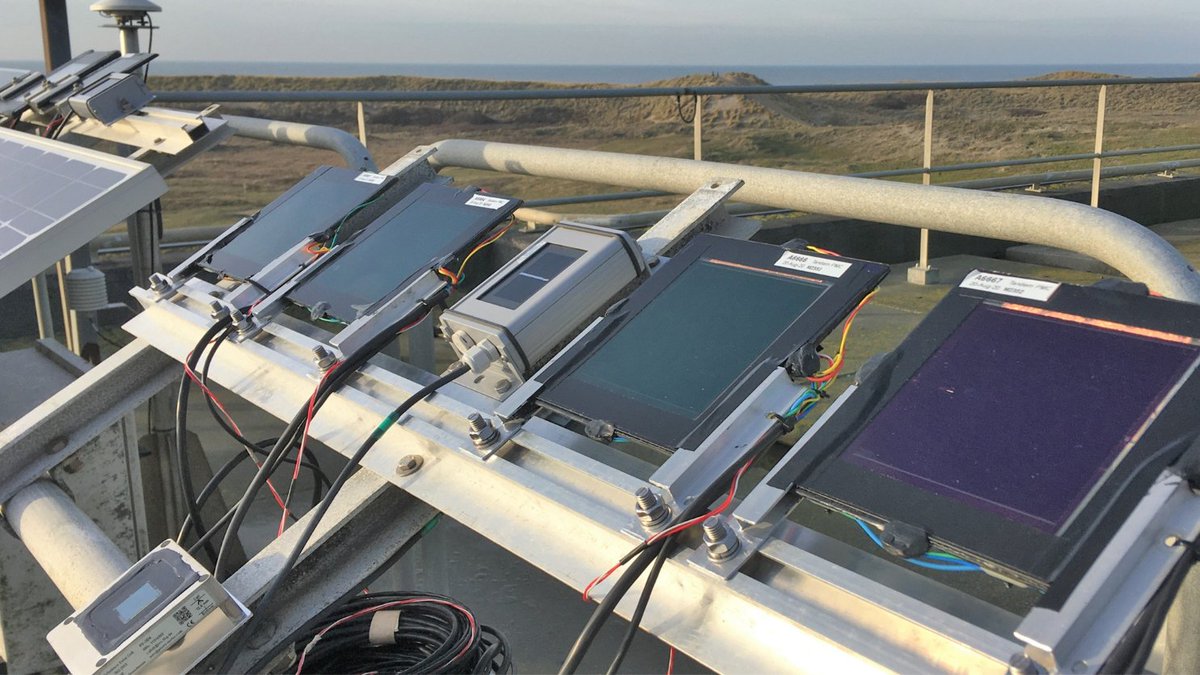 Exciting news! <a href="/TNO_nieuws/">TNO Nieuws</a> &amp; partners are developing a #tandem #solar module with monolithic #perovskite/silicon solar cells, resulting in higher efficiencies &amp; more power per square meter ⚡️

#SolarPower #RenewableEnergy #cleanenergy 

💡tno.nl/en/newsroom/20…