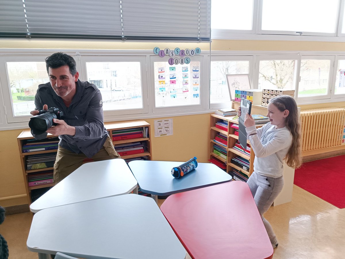 classedesmakers's tweet image. Pour la #semainedelapresse, nous avons invité une journaliste et un photographe du journal l&apos;@UnionArdennais. Nous les avons interviewés !