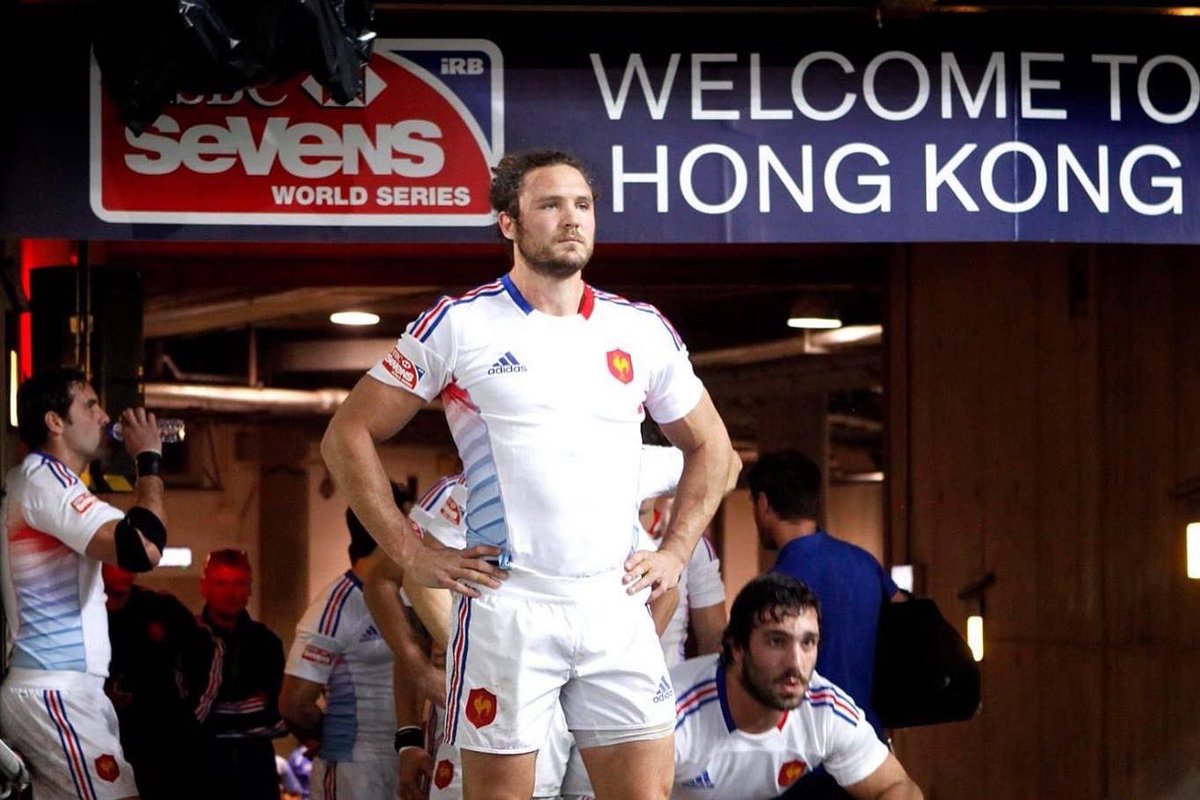 JbGobelet's tweet photo. Hong Kong Sevens 🇭🇰 

Some actions 10yrs ago 🔙
Incredible moment, one of the best tournament and atmosphere in the world 🌎 
Glad to see the HK7s back in the series this wkend. 

AllezLesBleus @francerugby and Happy South Stand for my friends in HK @ https://t.co/DW5hGH1Obu