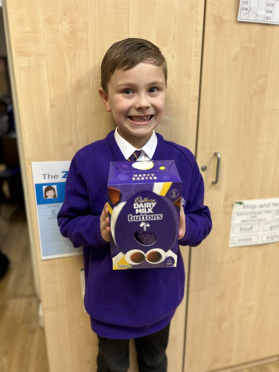 Well done to this young man from KS1, winning our golden ticket attendance award. Enjoy your egg🐣 #everydaycounts @GarstonCE @DMcGrailGarston @SMcDonoughREMAT