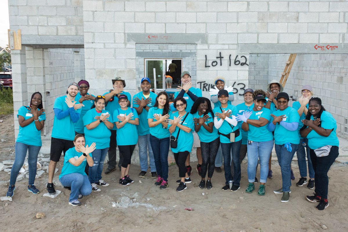 BrowardCollege's tweet photo. Did you know that BC's commitment to supporting our community goes beyond the classroom? Thanks partners like @LifeNet4Fam and @HabitatBroward we provide volunteering opportunities for our students, employees, and residents to help uplift our community. ❤️ #BCCares #FBF https://t.co/3HM0bwKRsE