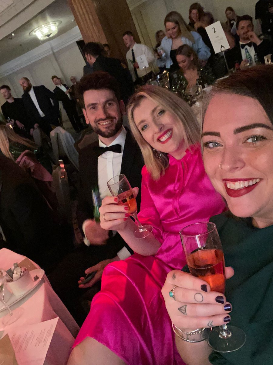 LoopTalent_'s tweet photo. #TeamLoop at the @britisharrows Awards last night. Congrats to all the nominees and winners 🏹 #BritishArrows https://t.co/49vFIsfKRz