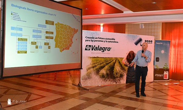 jaarcossanchez's tweet photo. 🔝🔝🔝Talete optimiza agua y calcio para ahorrar costes y producir más
📝https://t.co/Wxqy84i15v
📌#Valagro presenta ante un centenar de técnicos en #Almería el primer #bioestimulante que hidrata la planta y no el suelo. #Talete incrementa la productividad del #agua 💧💦
#campo https://t.co/DcRY6w6Zmo