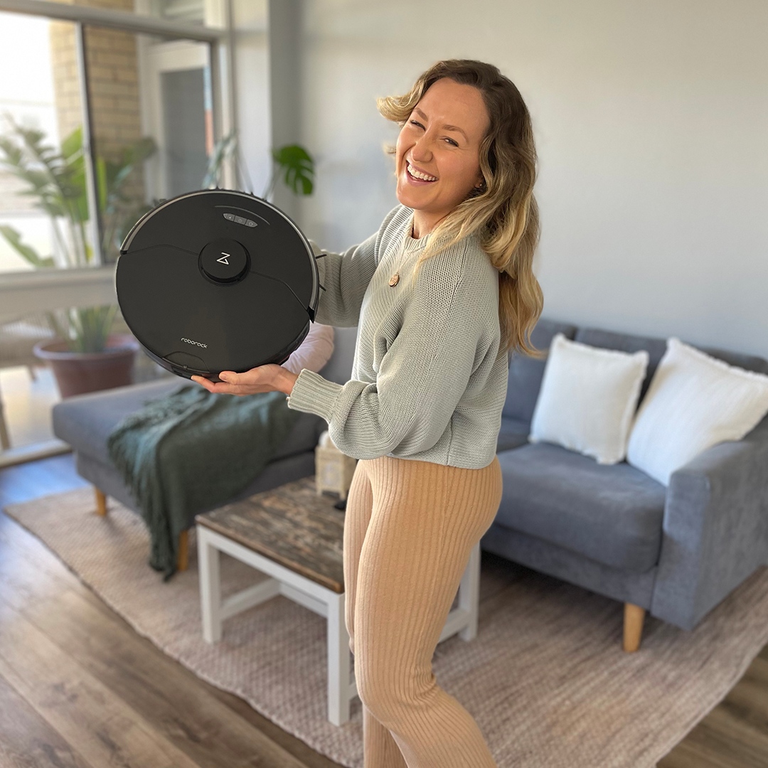 roborockaus's tweet photo. Clean your home while saving on energy bills and helping the environment with the Roborock S7 MaxV Ultra's off-peak charging.
Save money while still keeping your robot charged up and ready to clean.
Get yours now! #homeclean #vacuum #cleaningday #automaticcleaner #cozyhome https://t.co/Yc9PuGcI5M