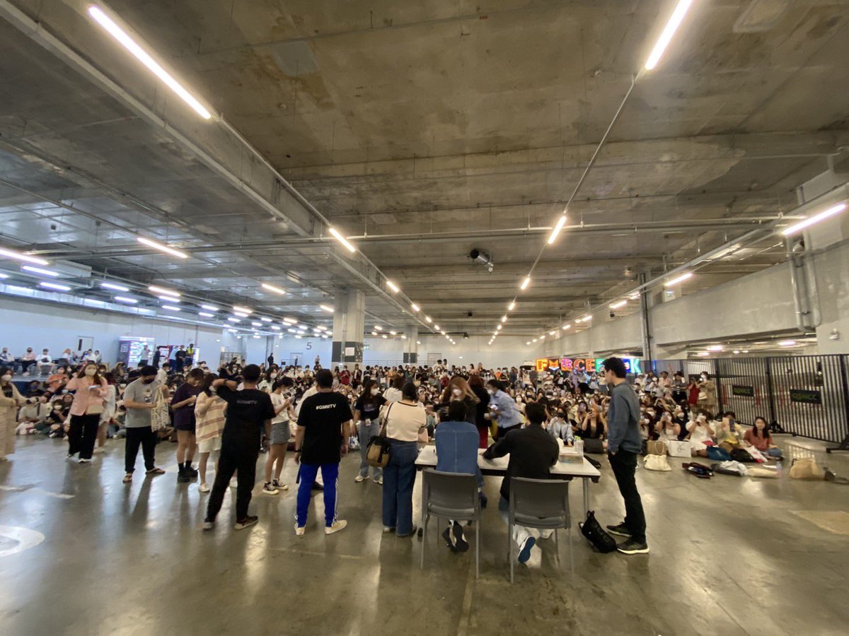 นำภาพบรรยากาศความน่ารักของ "ฟอส-บุ๊ค" ที่บูธ GMMTV OFFICIAL MERCHANDISE (Q14) ในงานสัปดาห์หนังสือแห่งชาติ ครั้งที่ 51 และสัปดาห์หนังสือนานาชาติ ครั้งที่ 21 มาฝากจ้า📚

<a href="/fforcejs/">พี่อาร์ค (ฟอสสึ) ⚙️ (P’ARC) CE45</a> <a href="/kasibook/">กษิบ๊อง (ปลูกผลเขือเทศ)</a> 
#BookfluencerxForceBook
#BookfluencerxGMMTV
#GMMTV