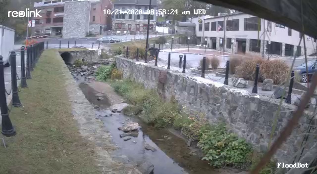 umbc_floodbot's tweet photo. Current Temp at Hamilton Str. Prkng Lot D on 03/31/2023, 06:00 is: 37.08. It feels like 32.74. Raining Probability 0.0. Rain Intensity : 0.0 The day is Mostly Cloudy #EllicottCity,#Flood,#Flashflood,#Floodbot,#AIConverse #UMBC Prototype/NSF GR#1640625 https://t.co/zSa0BNF8z2