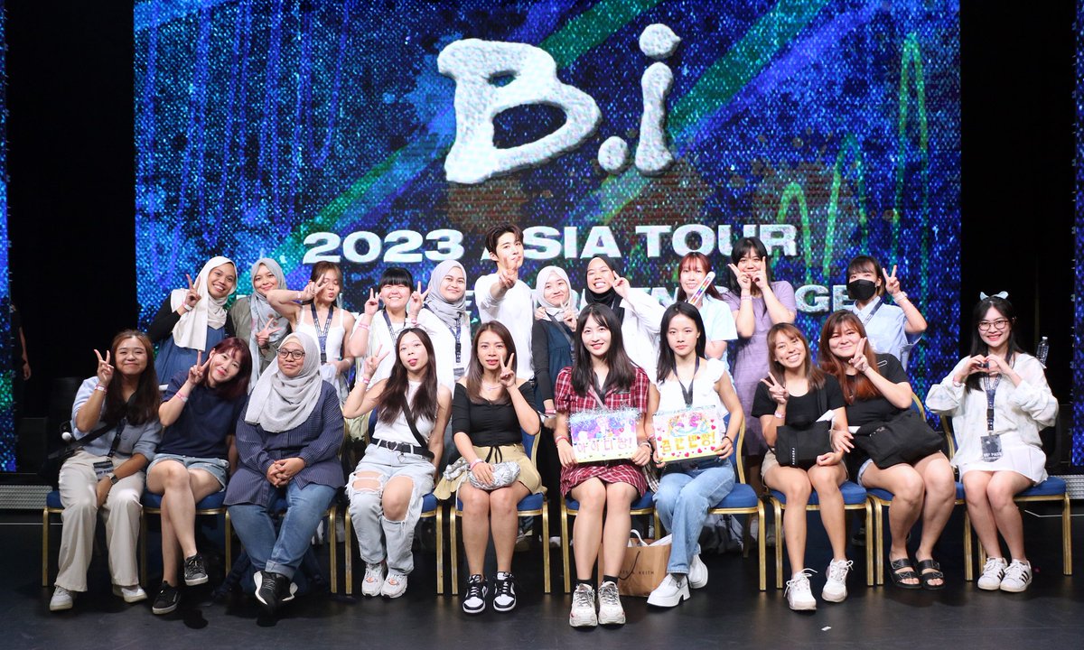 Threeanglespro's tweet photo. A night to remember 💕 SG IDs, let's bring back the wonderful night we had through these VIP Photos 💗💖 

Grab your photos from the link below: 
https://t.co/utUGWYGF9X

#BI #비아이 
#IDSingapore
#131LABEL
#411ent 
#transparentarts 
#wondercoltd
#ThreeAnglesProduction https://t.co/zHGda7GIoq