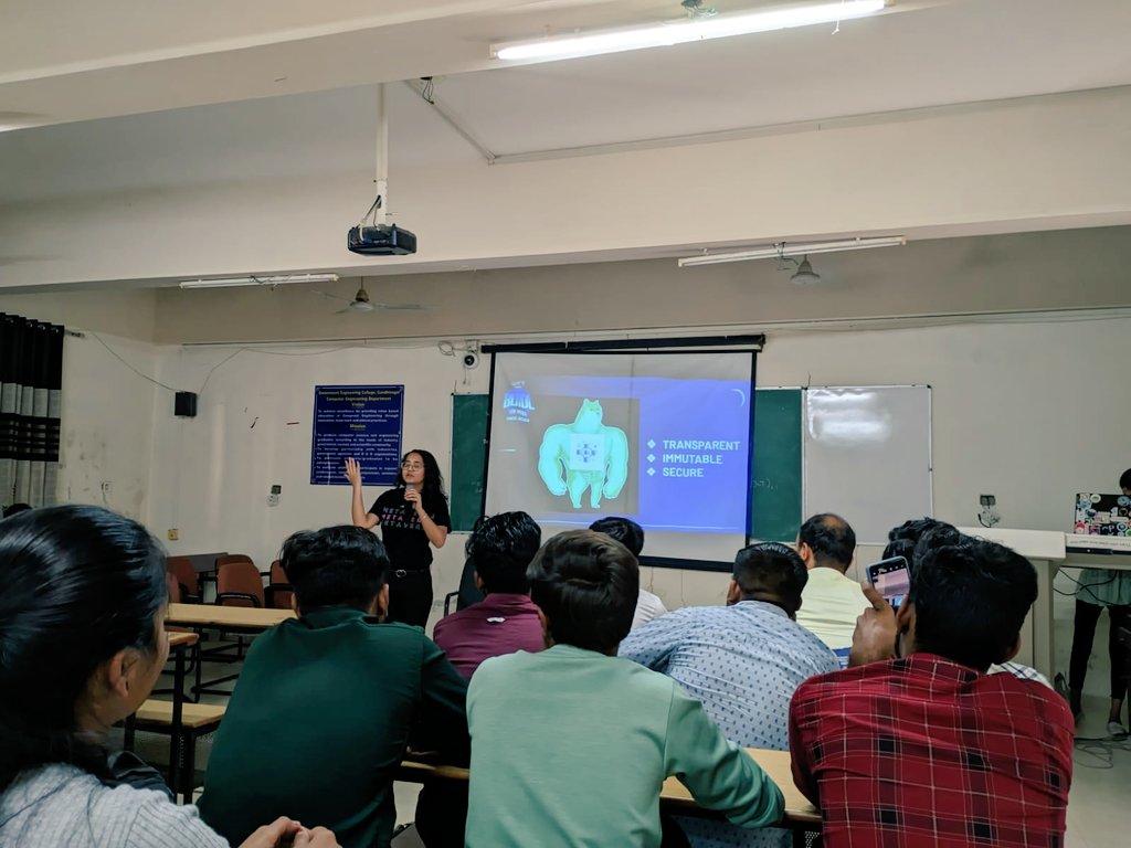 DimpalRathod209's tweet photo. Attending amazing session about #Web3
By @lumoslabsHQ
It is very informative.
#lumoslabsHQ
#nftsale
#lumosMetaverse
#Bitcoin
#hack2023 https://t.co/HUiu0KeYyj