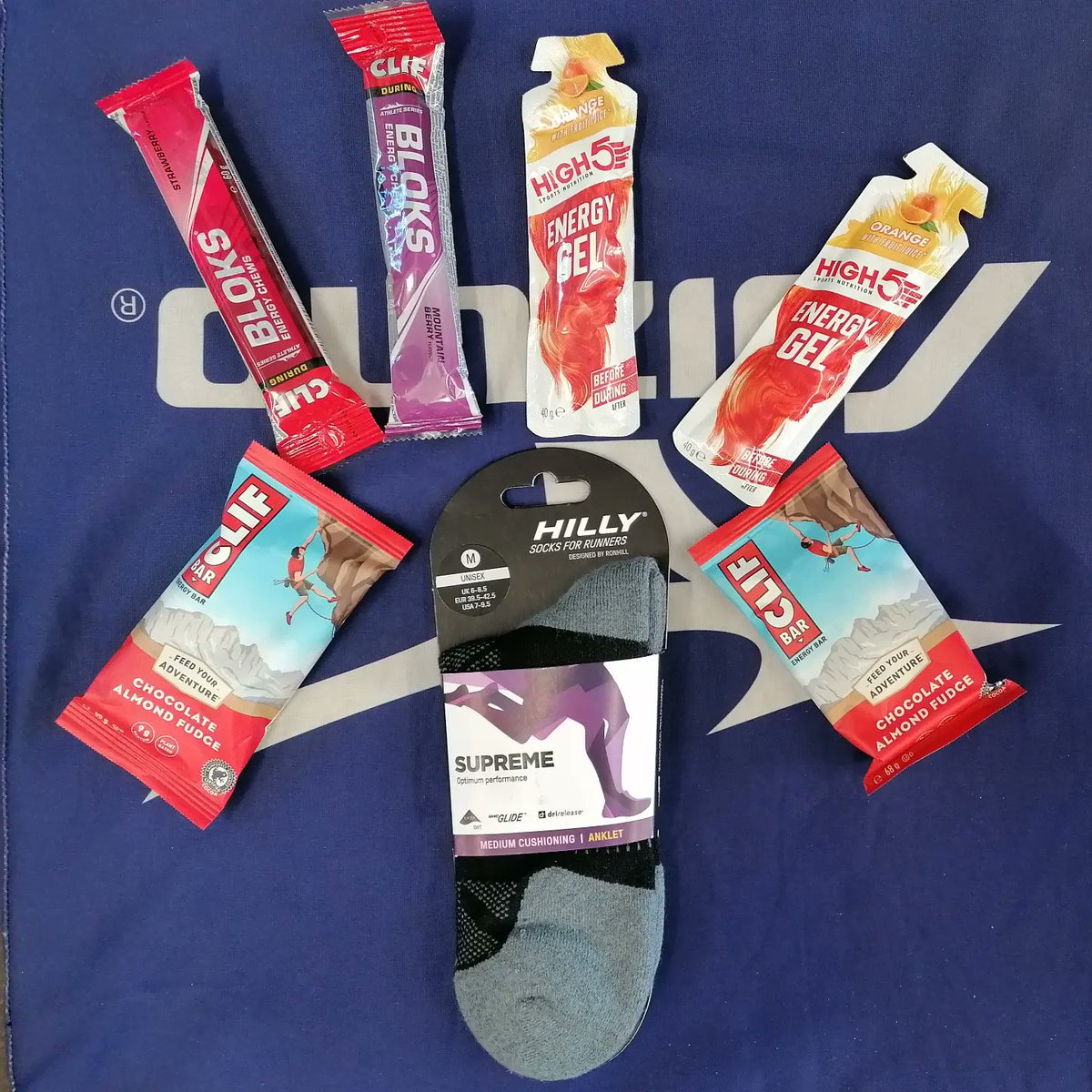 This coming Saturday we have our Ron Hill, Hilly, Shokz Rep Alex Wilson joining us in store. We will be offering 3 for 2 on all Hilly socks, 10% of Ron Hill clothing, 15% off of Shokz + gift with purchase. One not to be missed. #jogshop #brighton #BrightonMarathonWeekend