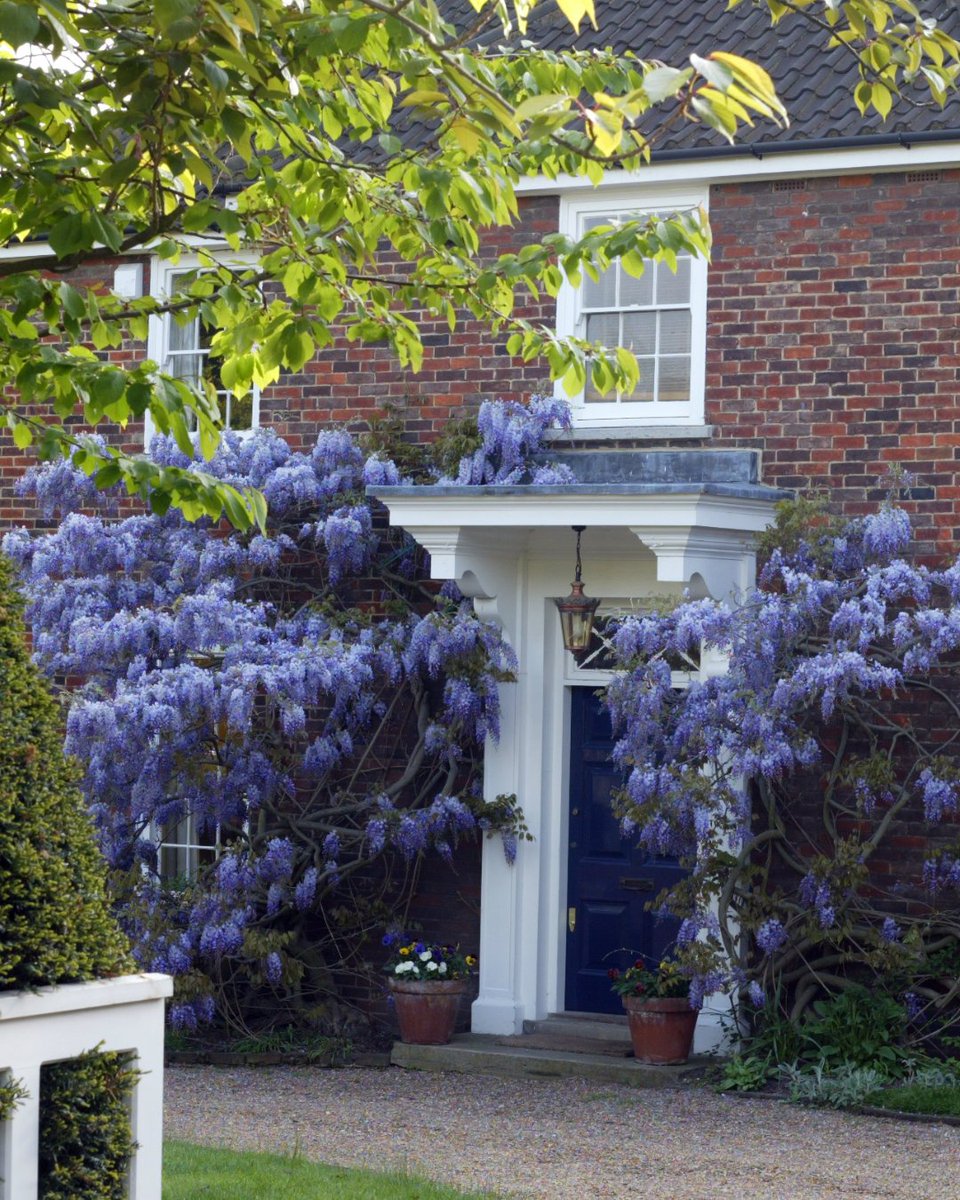 How do you protect a large property from burglary?

Are you taking all of our practical steps?

Find out in our latest blog 👇

brooksecurity.com/blog/how-do-i-…