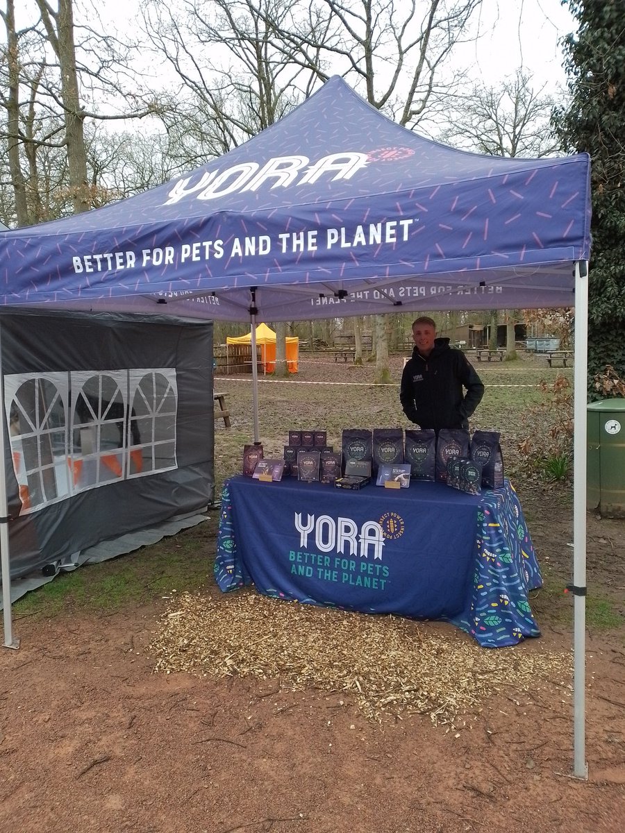 QueenswoodArb's tweet photo. It's all #Dog @ #Queenswoof. Join us all weekend. #HOH #Yora #PawsforThought display team. https://t.co/LNu9Hk6vQf