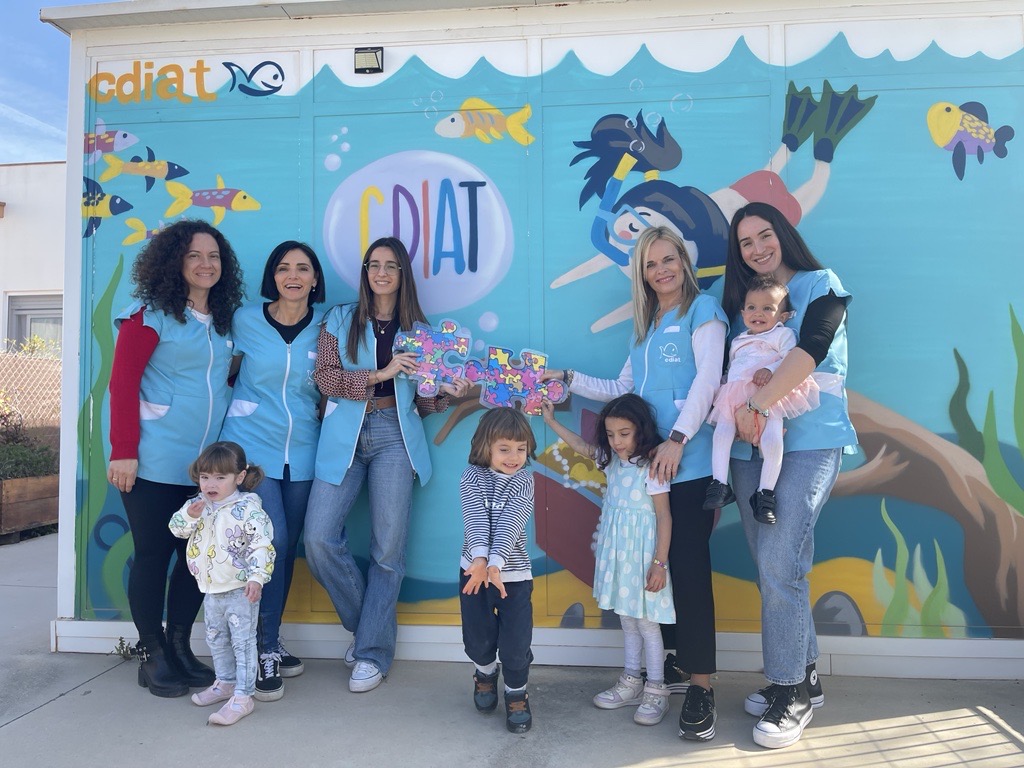 Asoc_Aidemar's tweet photo. #DíaMundialAutismo
La atención temprana de calidad resulta esencial para favorecer el desarrollo y la calidad de vida de los niños y niñas con TEA, al mismo tiempo que favorece el bienestar emocional de las familias♾️
#atencióntemprana #CDIAT #cdiataidemar https://t.co/tY5yd7ZmWB
