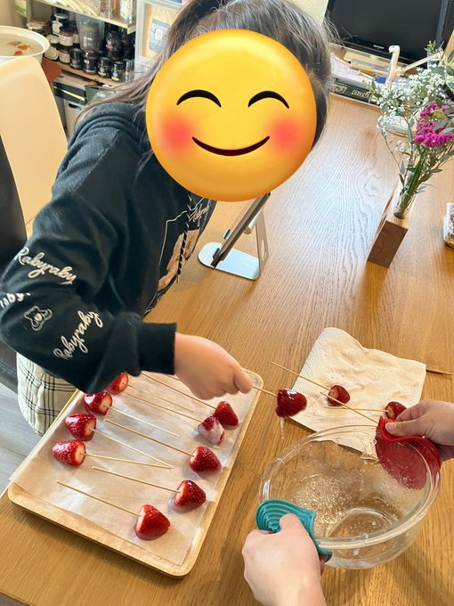 栞奈ちゃん〜❤️❤️お疲れ様😊アッキーナ⭐︎もちょうど今日いちご飴🍓作ったの‼️一緒や〜って喜んでるよ🫶😍アッキーナ⭐︎