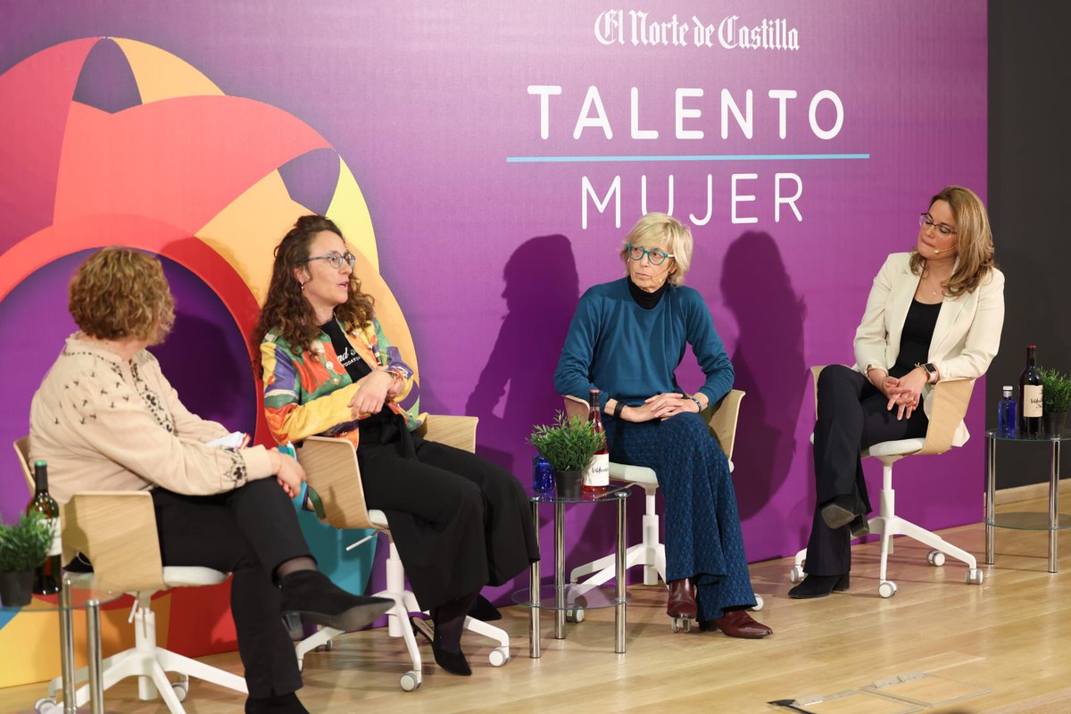 nortecastilla's tweet photo. Segunda mesa redonda debatiendo sobre la presencia de las mujeres en el campo de las ciencias con Noemí Valiente, Lola Caballero y Belén Gallegos.
#talentomujer https://t.co/N0WFcELW5f