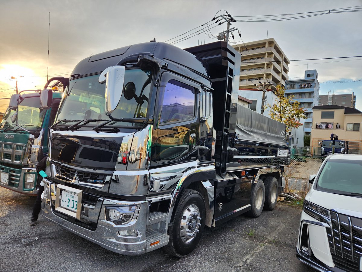 KAZE2377's tweet photo. 年度末、最終日洗車完了。
新年度も頑張って行きましょー🙃 https://t.co/ZeeLI9dmL2