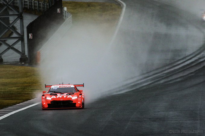 「2023.3.25 SUPER GT Official Test」雨の暗めの日でこの鮮やかさとか、晴れた日ならめちゃく