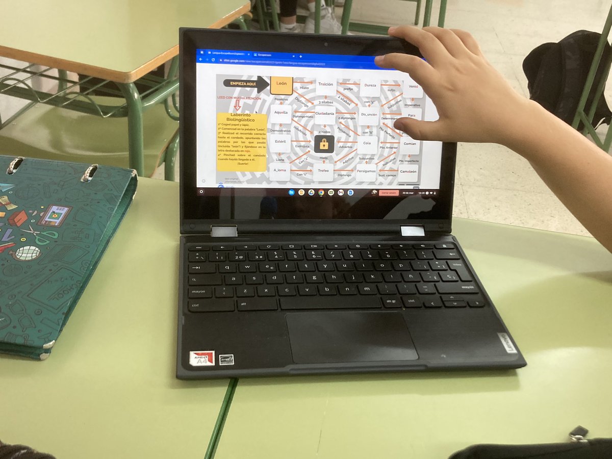 ScienceT_Esther's tweet photo. Muchas gracias a @EscapeRoomDigit por eses maravilloso #EscapeRoomDigital2023 que nos ha permitido disfrutar los últimos días de clase https://t.co/28CVtO6L6V