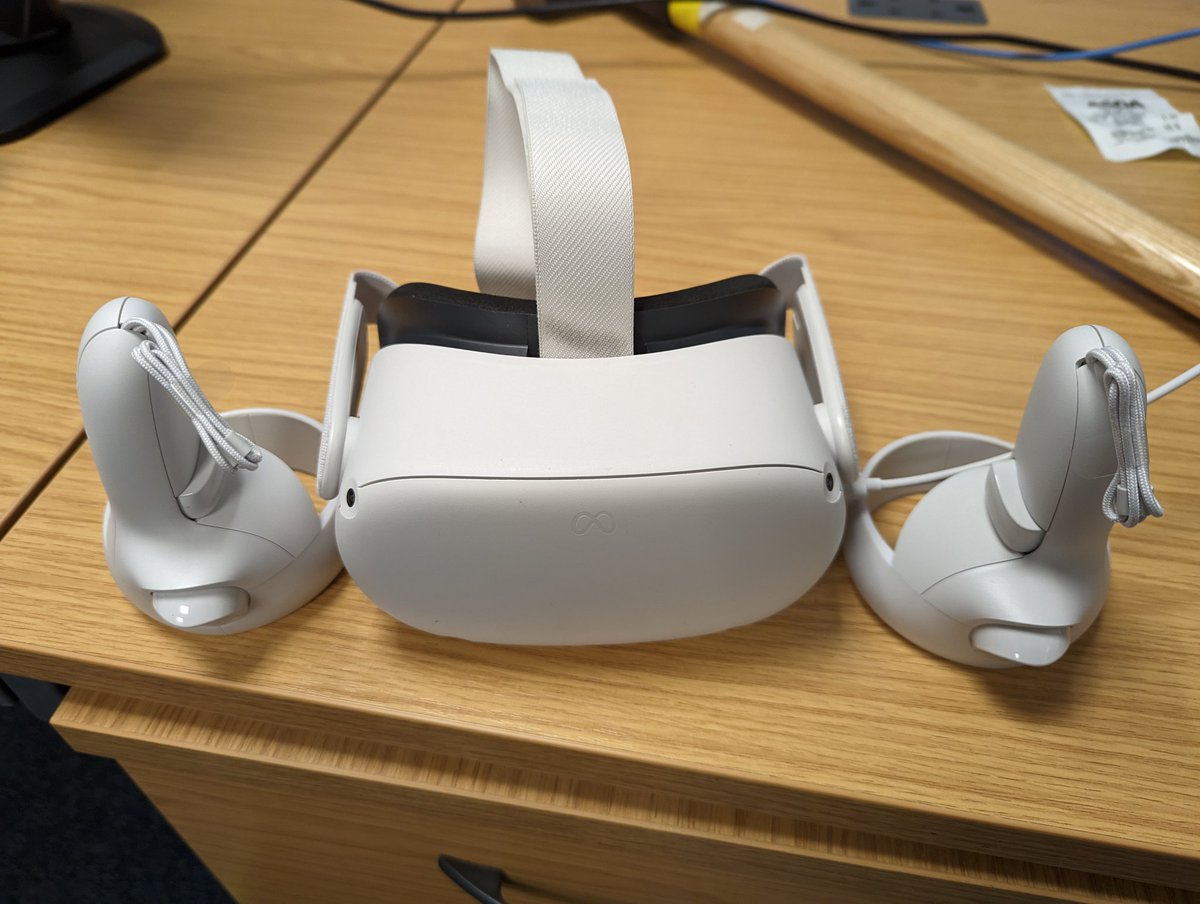 katatrepsis's tweet photo. The latest installment of "...and people pay you to do that...?" #itsforwork #vr https://t.co/dMEfcrgbMA