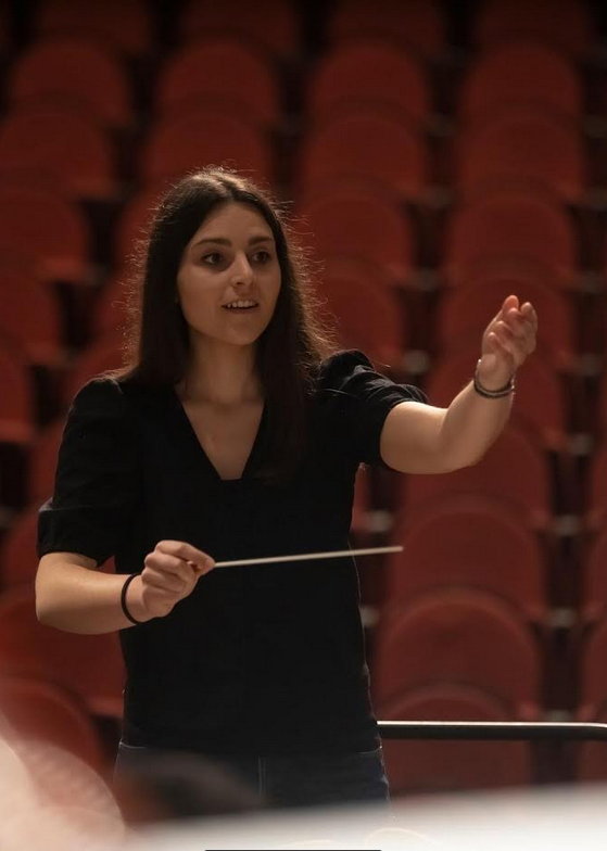 Gaur 29 urte betetzen ditu Ane Legarreta Méndez  musika zuzendari galdakoztarrak.
eu.wikipedia.org/wiki/Ane_Legar…