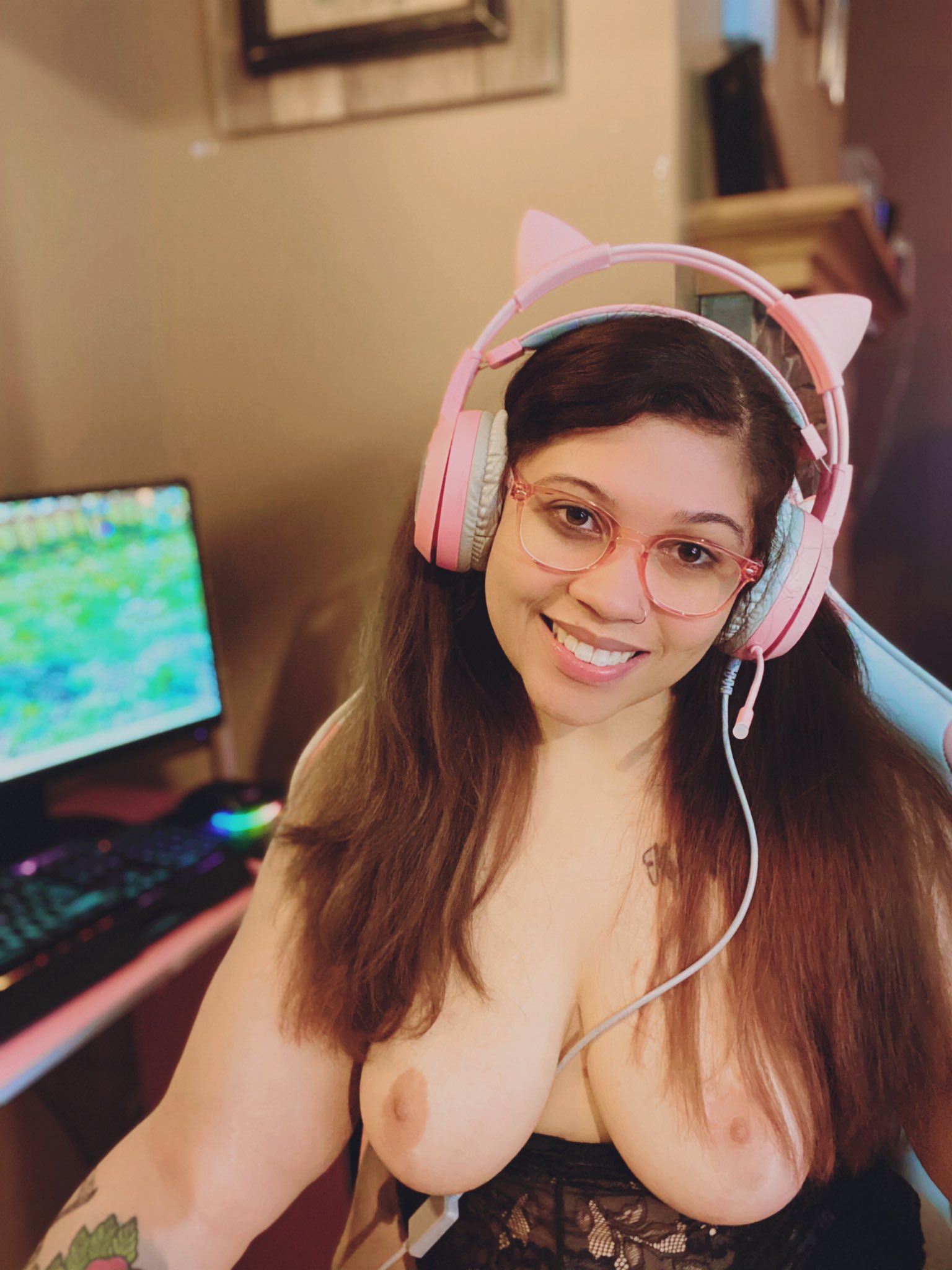 Good morning 🥰🥰🥰 https://t.co/AP3QPZZ3bX