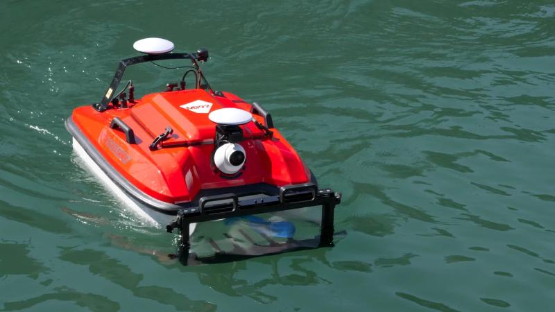 gpaseabots's tweet photo. #EssènciaBarceloneta has just picked up this report about #SEABOTS' #SB100Cleaner, an #aquaticdrone meant for collecting and clearing solid waste and hydrocarbons directly from the water surface. 🌊🛥️
A special thank you to #MB92 for trusting us!
👉 https://t.co/bZF4gRElrn https://t.co/afk9wZ2Y34