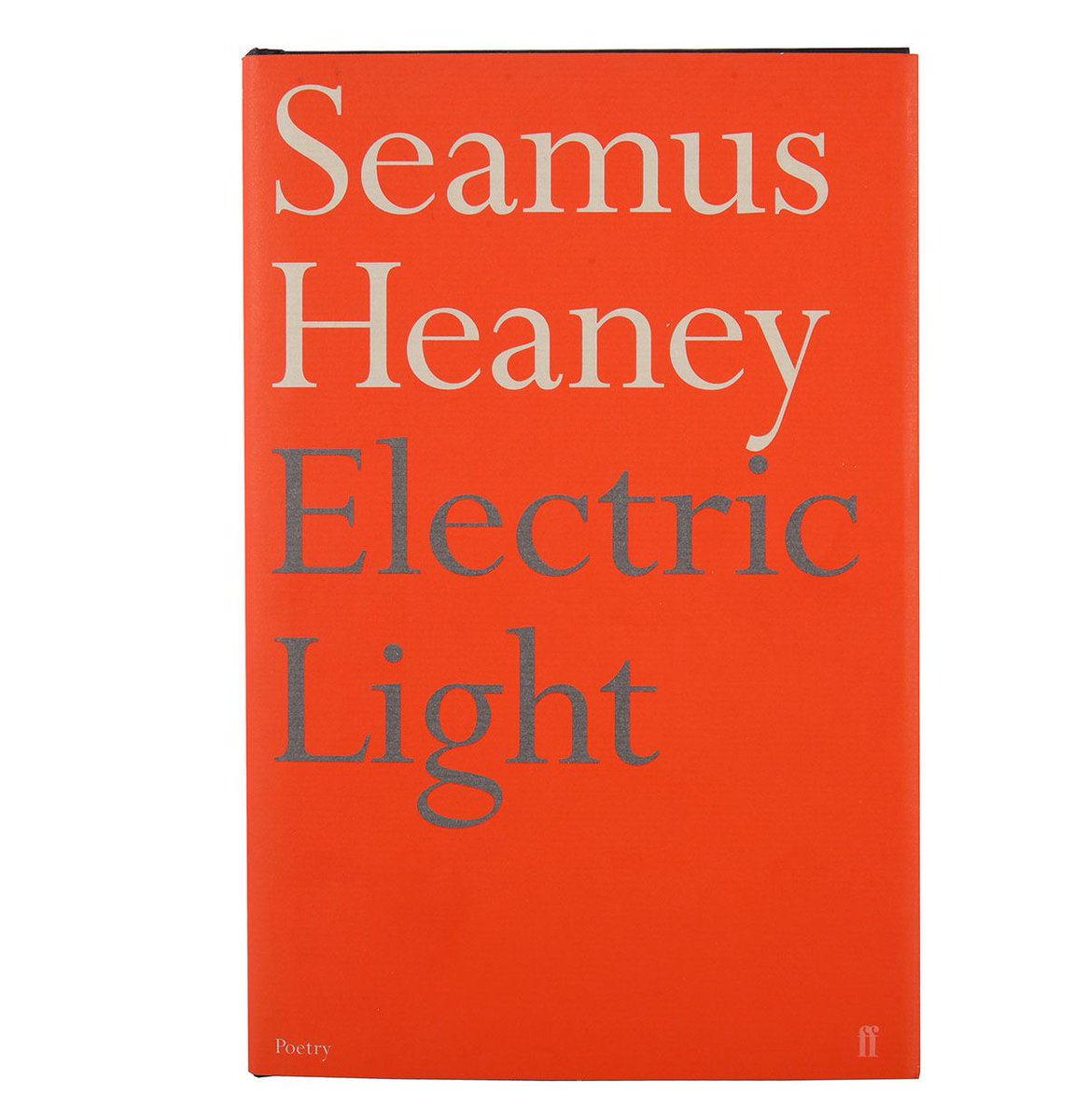 NLIreland's tweet image. Join @SeamusHeaneyNLI on Zoom for a chat about this month's #poetry collection, #ElectricLight, by #SeamusHeaney.

📖 Friday, 31st March at 1pm:
eventbrite.ie/e/online-book-… 

This #bookclub is for everyone; you don't need to be a #poetry expert.