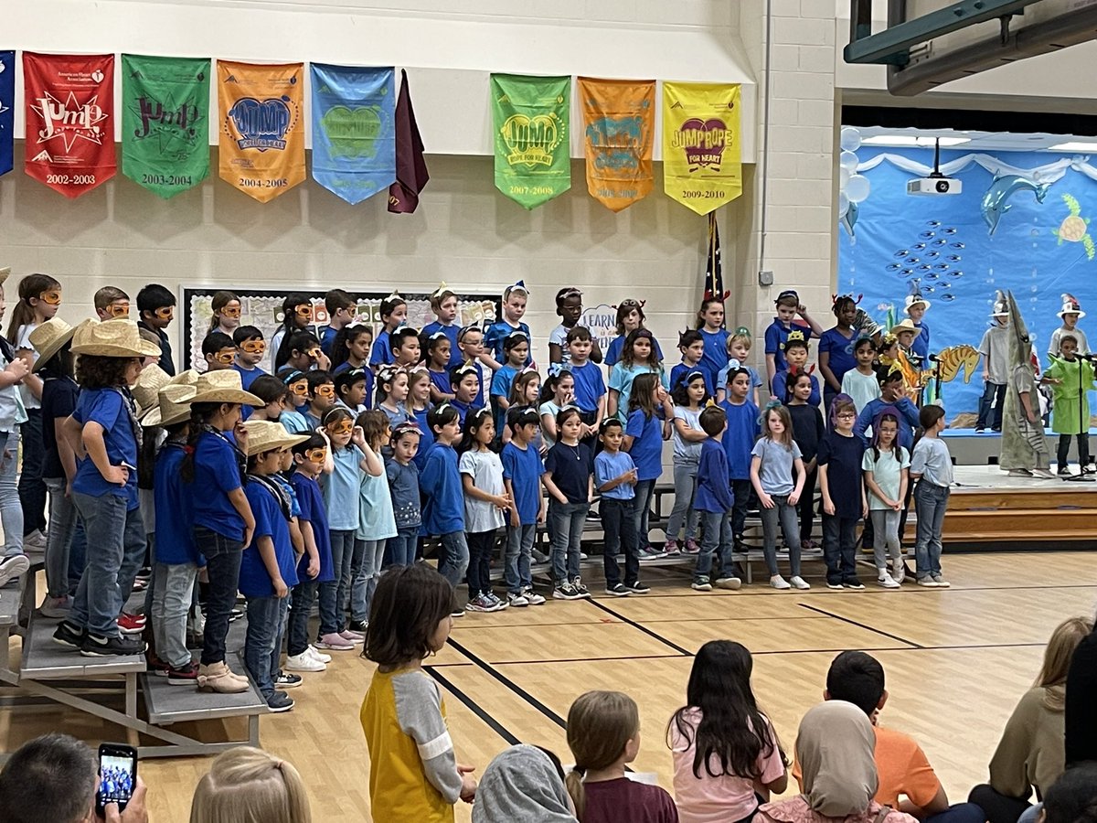 The 2nd grade Musical “Go Fish” was a huge success! 🎶 The morning performance for the school was great but the evening performance earned a standing ovation. 👏🏼 Big thanks to <a href="/JHEMusicTeacher/">Kimberly Peterson</a> and the parent volunteers that helped. #hayeshawks