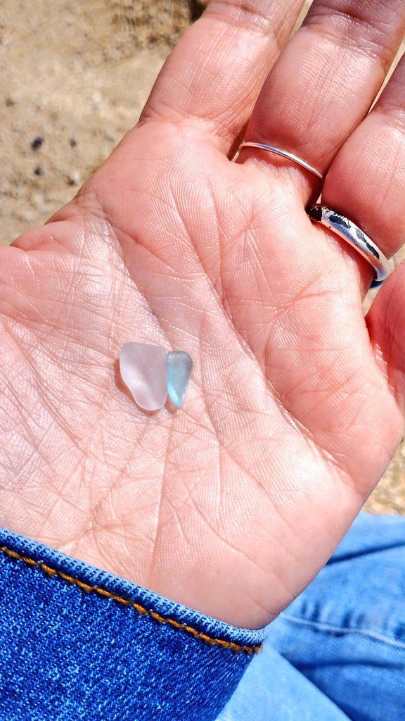 sAndrA 🙉 tweet media