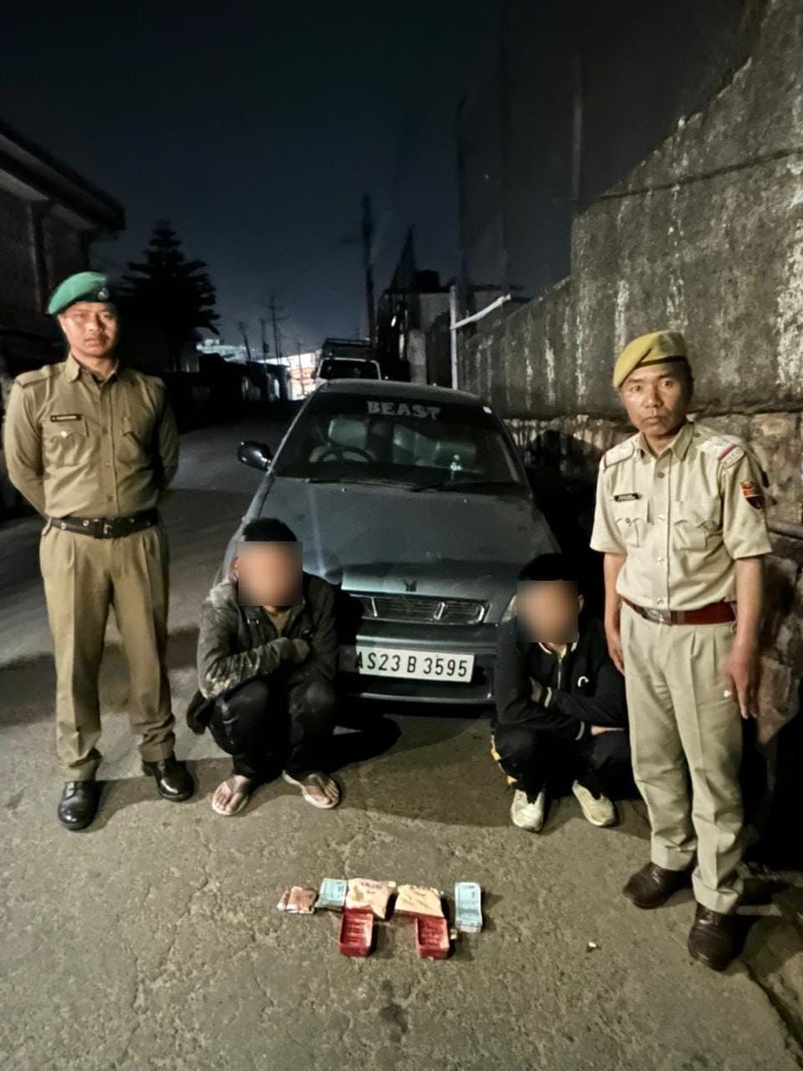 lrbishnoiips's tweet photo. H.G.Reganson Kharlor refused to take bribe from traffickers&amp;helped the police to nab 2accd&amp;seize Heroin worth₹12 lakh,1 bike,2phns.He is being rewarded. In another ops @EKH_Police nabbed 2accd&amp;seized Heroin worth ₹50lakh,1car&amp;cash₹1.5lakh at Pohkseh. Gd work team
@PIBShillong https://t.co/HR1hpit2bV