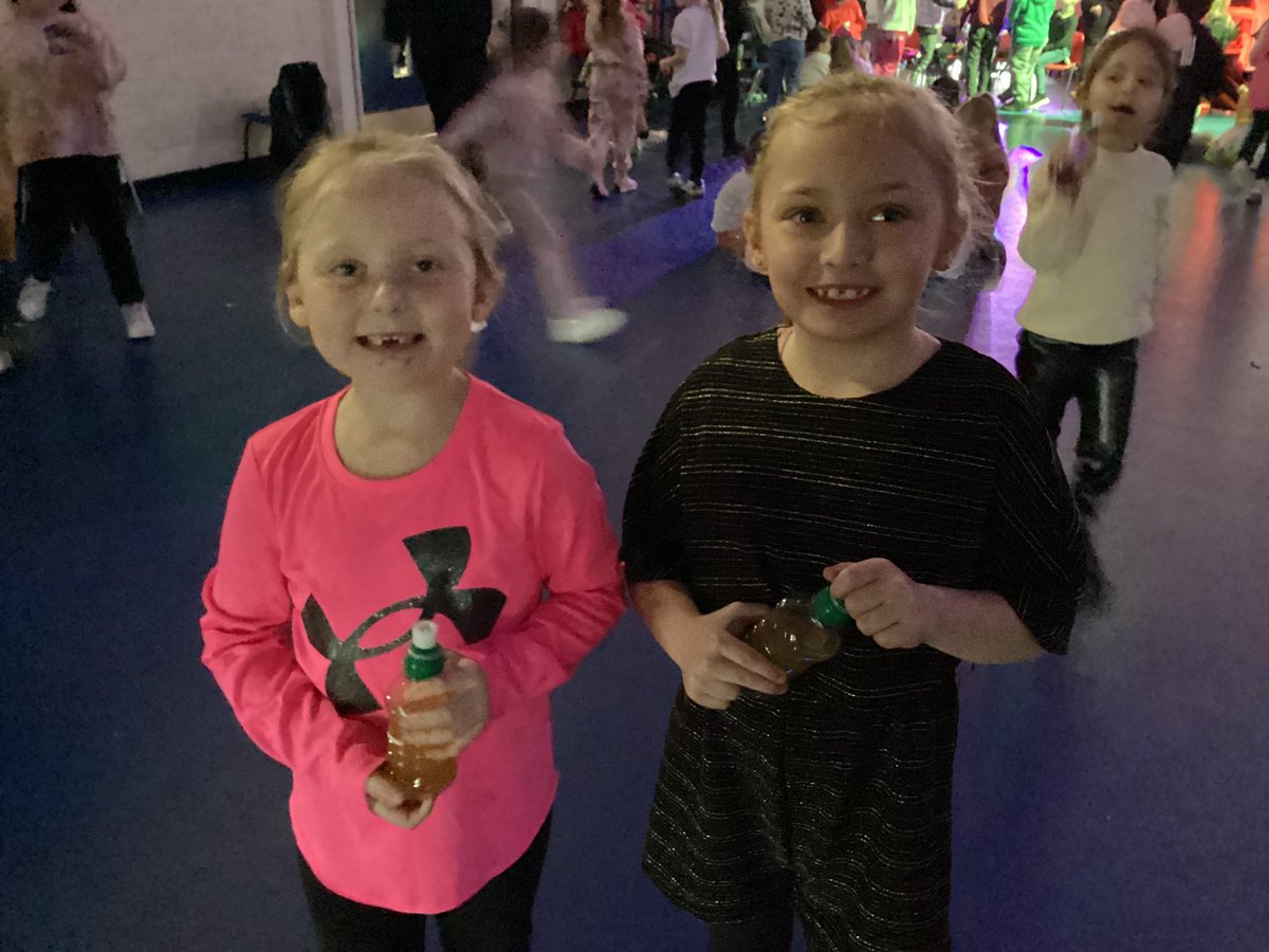 MissFlynnMLP's tweet photo. Such a lovely time at our Easter disco this morning. @MabLanePri #easterdisco #easterfun @MrsGillardMLP π π£ π° https://t.co/luIaTI9rUQ