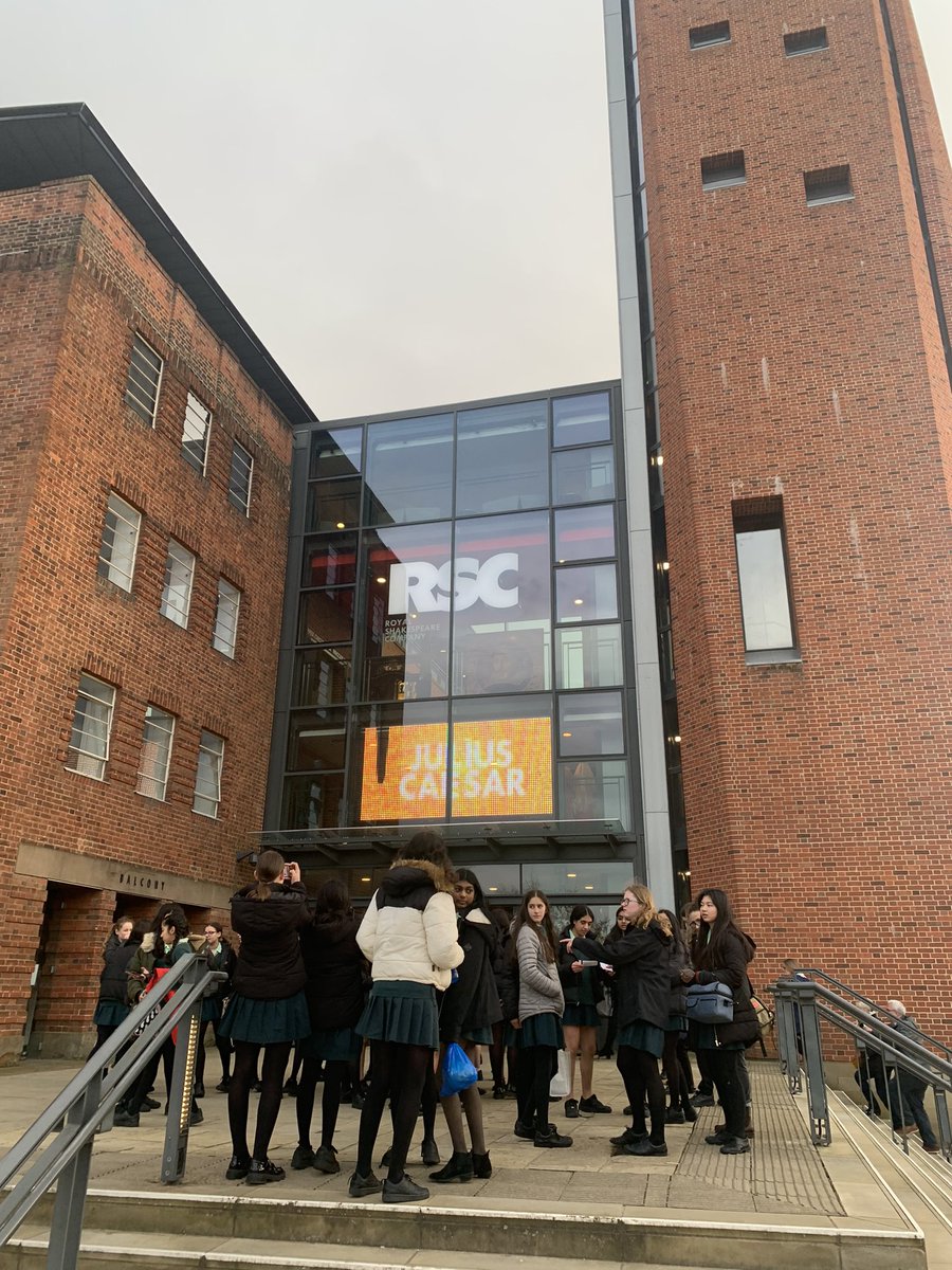 habsgirlsEng's tweet photo. L5 enjoying an evening of Shakespeare at Stratford  - a very cultured wind down to term, even if it wasn’t quite the #idesofmarch!#ettubrute #thenfallcaesar https://t.co/ndFdQe3EnR