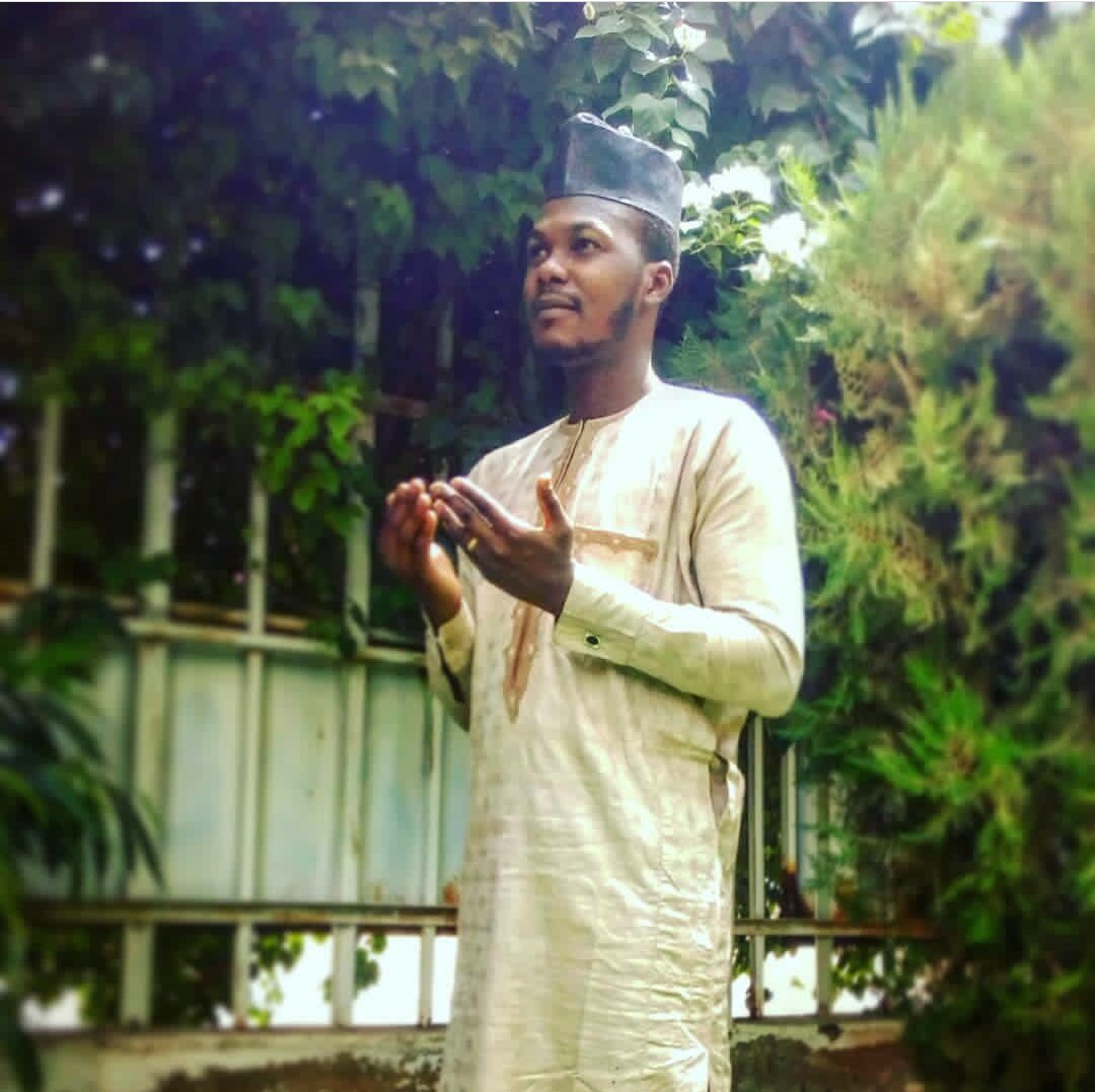 Mubarakbayya's tweet photo. TGIF..🕋🕌📿
Allah albarkacin wannan rana wannan watan Allah ubangiji ya biya bukatunmu na Alkhairi, sharrin mutum Dana Aljan Allah ya karemu, Allah ya kyautata Karshenmu, Allah ya bamu lafiya da zama lafiya... Amin!🤲🏽🥰 https://t.co/Qt09ut01cq