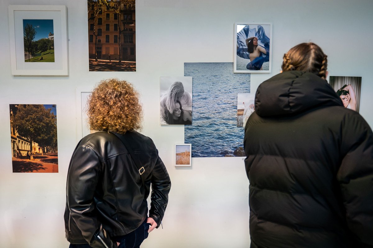 artwalkwake tweet media