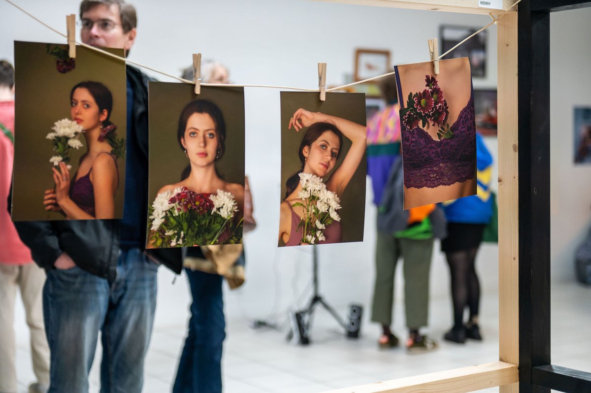 artwalkwake tweet media