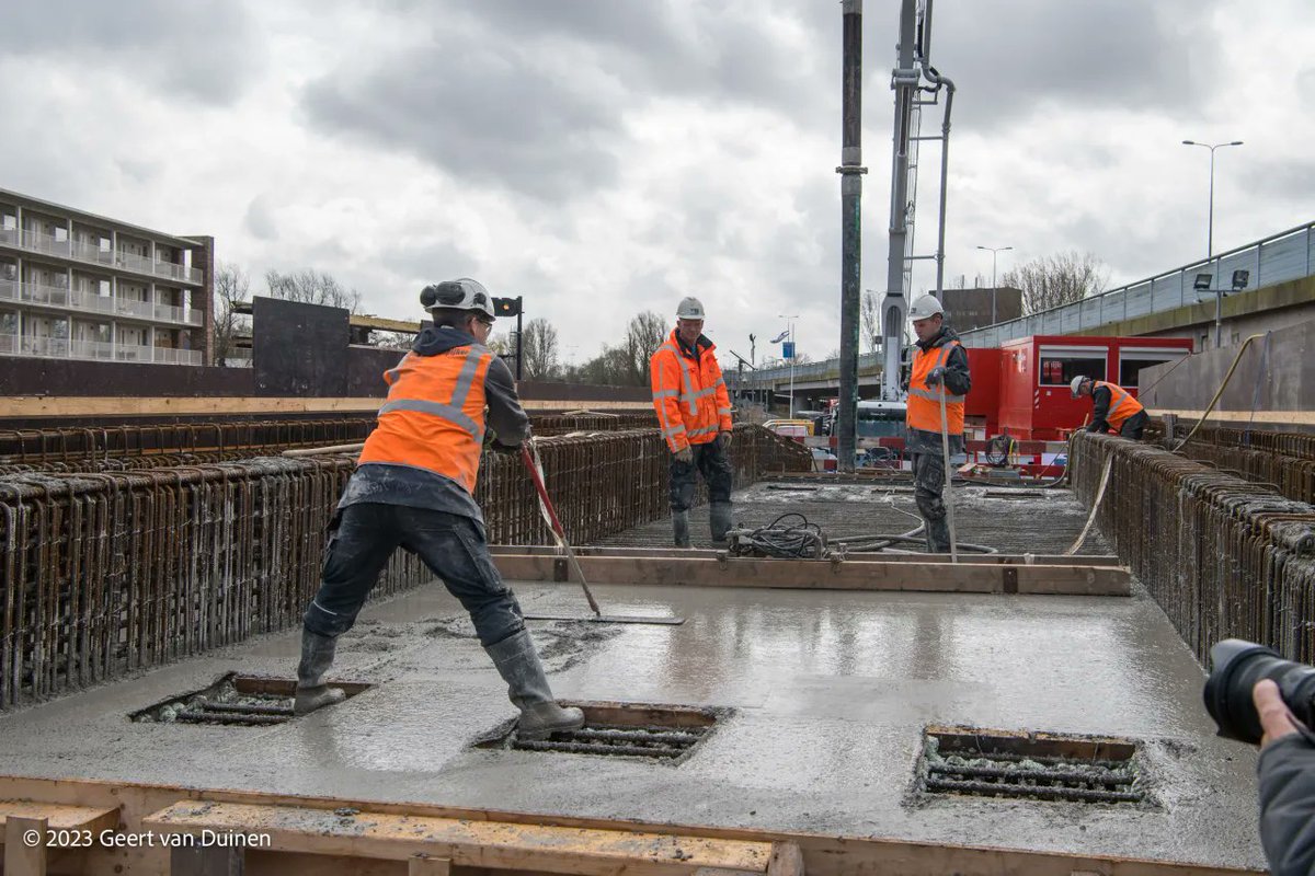 Nieuw spoordek gestort voor aanleg Suikerzijderoute jouwstad.eu/nieuw-spoordek… #Suikerzijde #Groningen