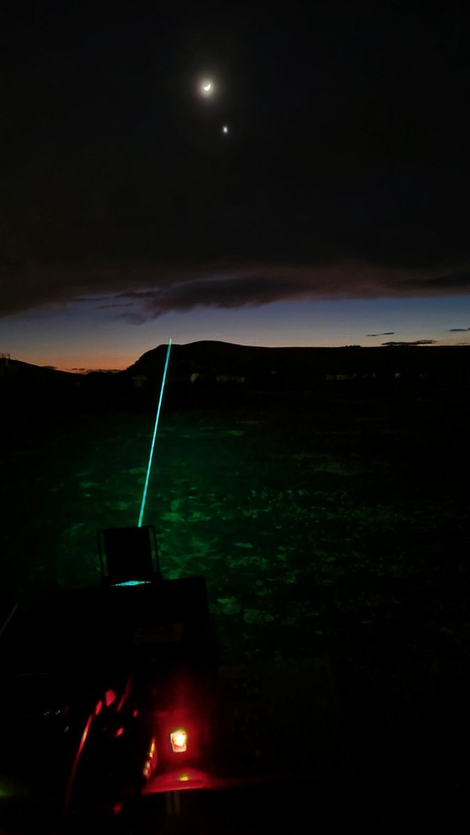 uca3_sat's tweet photo. Une étape importante du projet Nice Cube a été franchie le weekend dernier : les étudiants ont pu expérimenter sur le site de Calern de @ObsCoteAzur le tir laser sur une cible fixe située a 2km de là. Une préfiguration du tir laser sur notre futur satellite ! https://t.co/hWXhLGxypZ