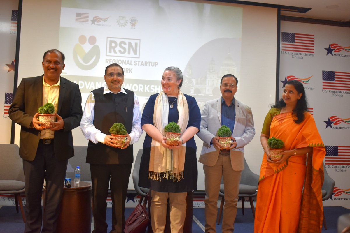 KIIT_TBI's tweet photo. @KIIT_TBI and the @USAndKolkata have partnered up to host the @rsncommunity #AdvancedWorkshop. Consulate General @MelPavek and trade experts inaugurated the event, which promises to be a valuable opportunity for entrepreneurs.
@MrutyunjaySuar @SurekhaRoutray https://t.co/OZjg8S5mga