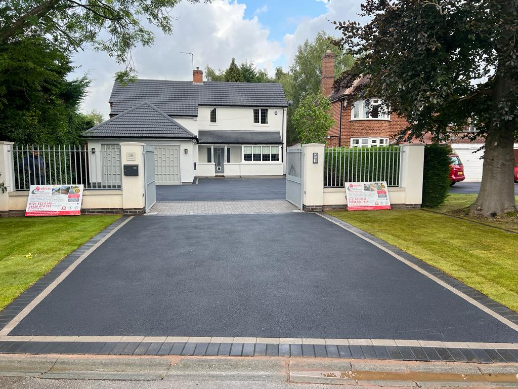 Looking for the perfect #BlockPaved, #ResinBound, #Gravel or #Tarmac #Driveway in #stratforduponavon? A new patio?
We convert dreams into reality! 
📱 Contact us today ✔️
projectspaving.co.uk/driveways-stra…
#warwickshire #riveravon #henleyinarden #landscapedesign #patiodesign #summerready