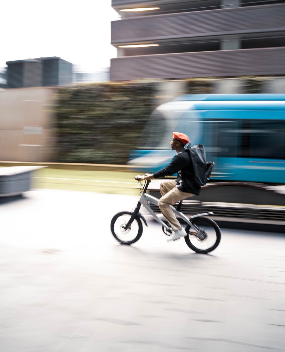 Give your journey a boost with our E-Bike

#cruzaasquad✨
#electroheads #ebike #ebikelife #bikereview #bike #cycling #electricbike #cruzaa #Commuterbike #ebikestyle #cruzaabikes #singlespeed #roadbike #roadcycling #cyclingphotos #socialgood #bikelife