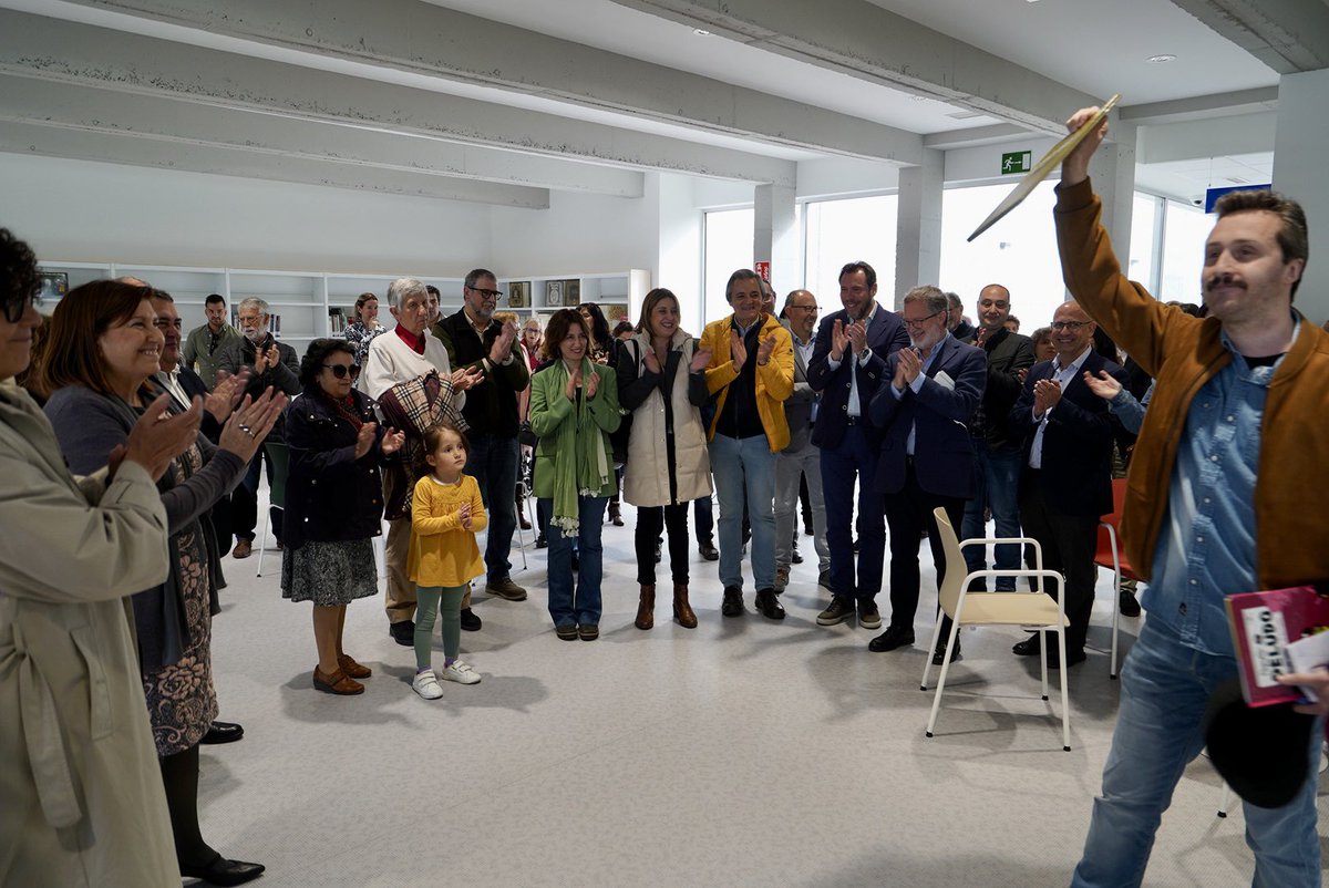 AyuntamientoVLL's tweet photo. El Ayuntamiento invierte 3 millones en la nueva biblioteca municipal de Parquesol que abre un espacio para jóvenes y adolescentes

El alcalde @oscar_puente_ “Es una prueba del compromiso del Gobierno Municipal con la cultura y el fomento de la lectura”

🔗 https://t.co/oP8vKzqLcB https://t.co/b1h06zt8IN