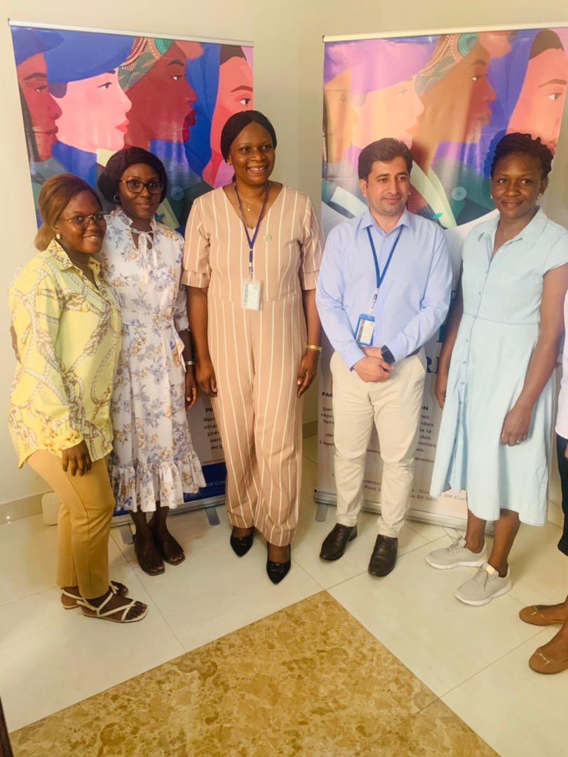 r2congo's tweet image. JIF 2023:Jeudi 30 mars en son siège, le R2Congo a bénéficié de la formation sur le leadership des jeunes femmes pour la consolidation de la paix et la sécurité par les experts de la Monusco,par sa Section Genre,partenaire de notre ong.