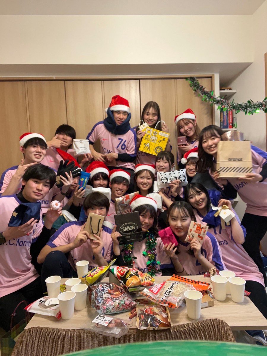 mntn_p's tweet photo. 19th、2年生の紹介です！

毎月誕生日会をしたり、ハロウィン&amp;クリスマスパーティーをしたりと同期の仲はピカイチ🌟🎃🎄

まだ高校生？って思うくらい元気で新1年生を心から歓迎してくれると思います😆
楽しみにしててくださいね^_^

キャンパスが唯一同じ代だし、ぜひ仲良くなっちゃおう🏖 https://t.co/j6XBQmQbEH