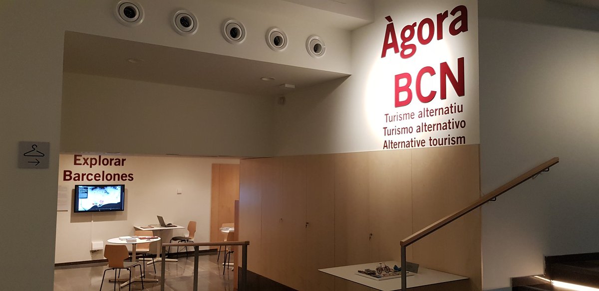 peinadormarta's tweet photo. Al #MUHBA ni ha nous espais: el paseig per la muralla amb vistes a la Via Laietana, #AgoraBarcelona per llegir sobre el museu i explorar la carta històrica de la ciutat, #MuseuEscola aules per visites escolars i un espai de benvinguda per sentir-se com a casa. #MUHBA80 https://t.co/JxLnlcDpLn
