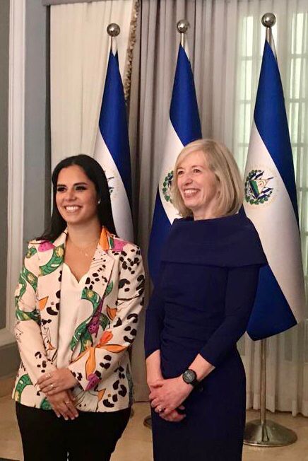 It was a pleasure to engage with the #FirstLady of #ElSalvador @DeBukele and her team on her incredible dedication to early childhood education #ECCE. @UNESCO stands ready to assist in efforts to #TransformEducation