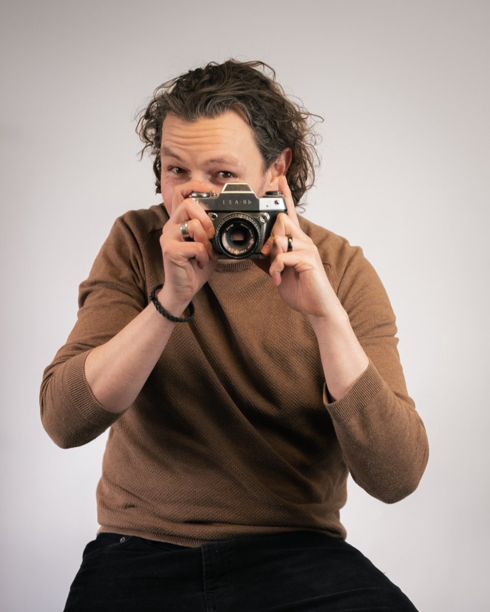 WeAreSocialLoop's tweet photo. Meet our Content Creator, Sam! 📸

With a passion for Photography &amp; Videography, Sam spends his day behind a camera! He provides plenty of entertainment with his 'top tier' Dad jokes and is a keen DIY'er currently converting a campervan 🤣🚚 https://t.co/gxRxQjfq1S