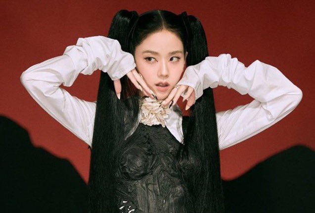 sooyaserve's tweet photo. Soloist Kim jisoo achievements during her solo era:

(Ongoing thread)++ https://t.co/f3txiwaYMi