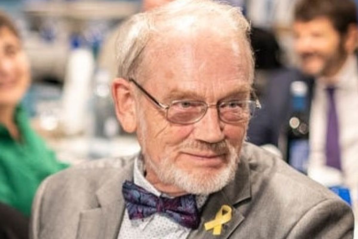 Ens deixa l'Ole Thorson, una català de Conpenhaguen, excel.lent company al que generacions d'enginyers li devem tant. Bon viatge, honorat, admirat i estimat professor. ✨🚲