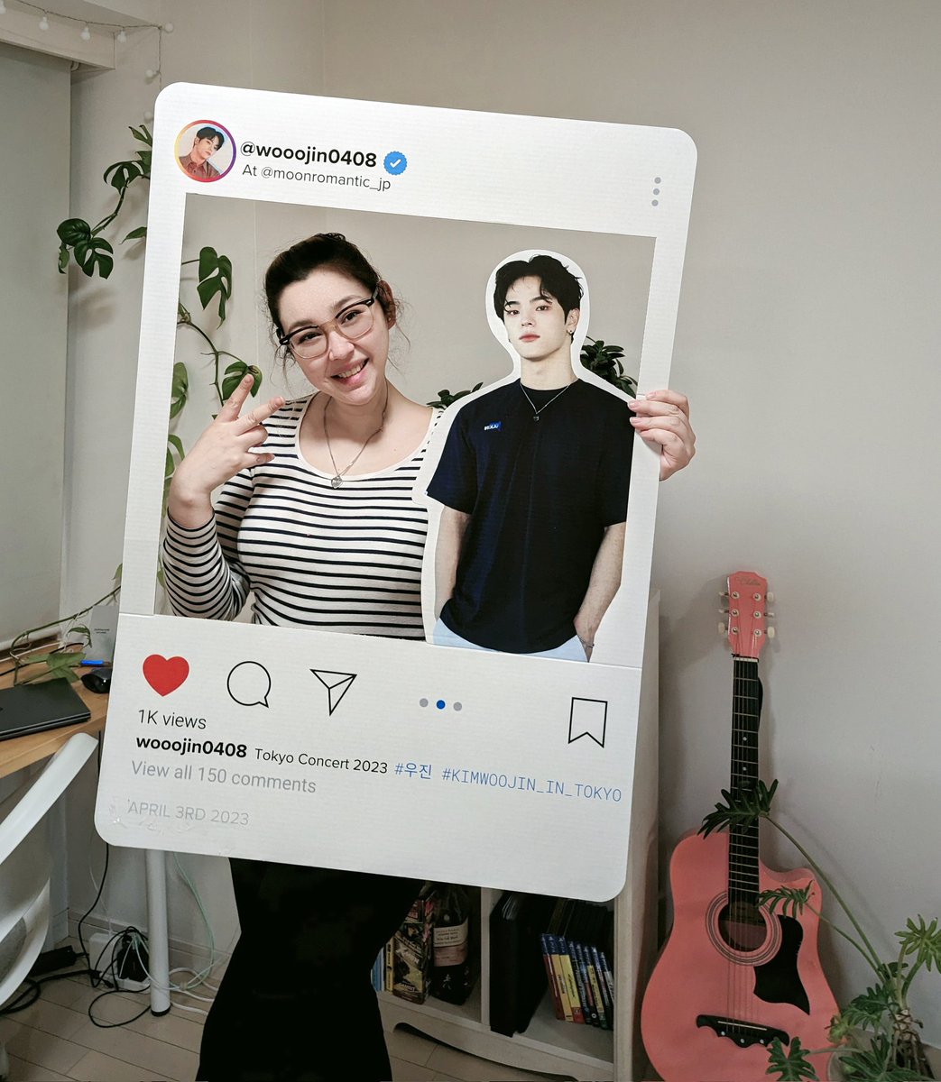 _Moon_Fawn's tweet photo. It arrived! Given the sort time and elevated prices of a real size cutout, I decided to go with this! 
Please visit the 2nd floor of the venue to take a snap! 
#KIMWOOJIN #김우진 #KIMWOOJINWORLDTOUR #STILLDREAM #10xEntertainment #OnionProduction #KIMWOOJIN_IN_TOKYO https://t.co/jBxSYnyvYF