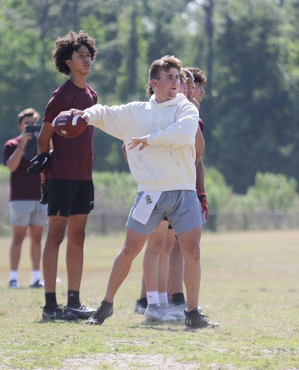 📍at home!!! Ready to work this year! <a href="/CoachGroneqb/">Coach G</a> <a href="/hdcoach_mark/">Mark Kantor</a> <a href="/WGRanchFootball/">Wiregrass Ranch High School Football</a> <a href="/CJBennett_08/">The Stable</a> <a href="/BigCountyPreps1/">BCP SPORTS</a> <a href="/Biggamebobby/">Bob Putnam</a> <a href="/MrLeggo1/">Coach Rob</a> <a href="/Worv20/">Coach Worv</a> <a href="/isaiahriggins3/">isaiah.riggins</a>
