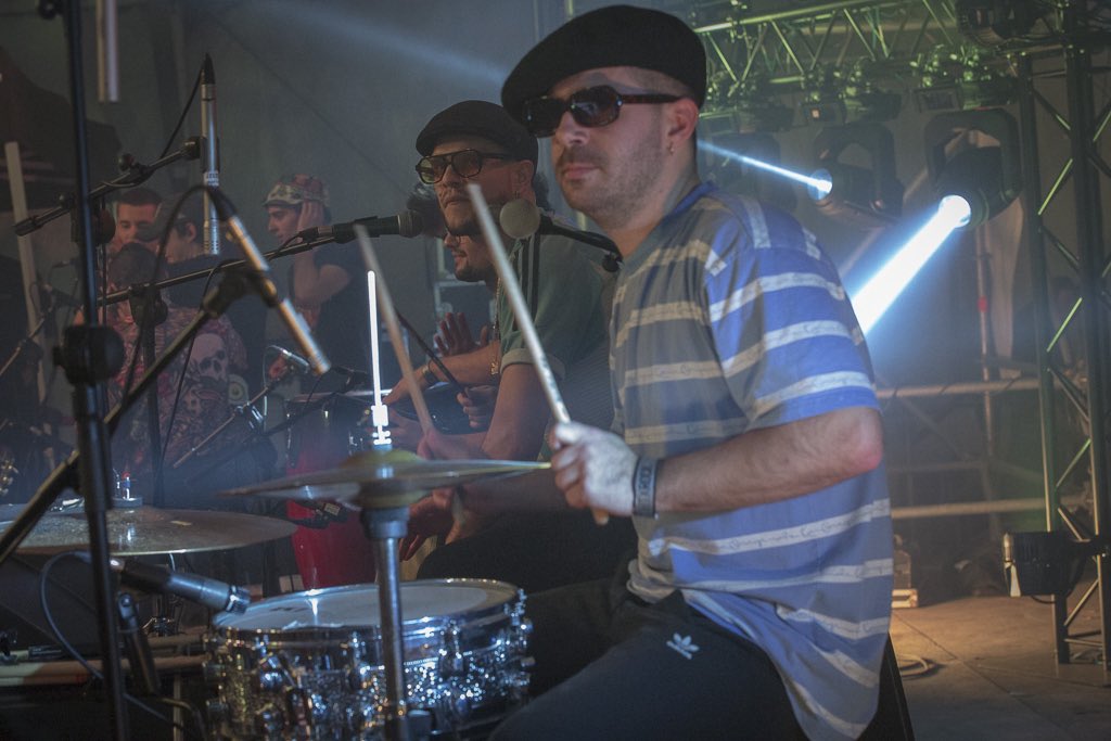 Hatortxurock's tweet photo. #HTX27 📸 Argazki bilduma
🎶 Raimundo El Canastero
.
.
.
#hatortxu #raimundoelcanastero #auzolana #elkartasuna #hatortxurock #musikajaialdia #jaialdia #denaketxera #gertu #etxera https://t.co/NGl74ymQS6